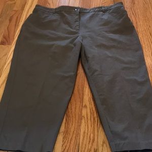 Sag Harbor~Brown Capris~🤎🤎